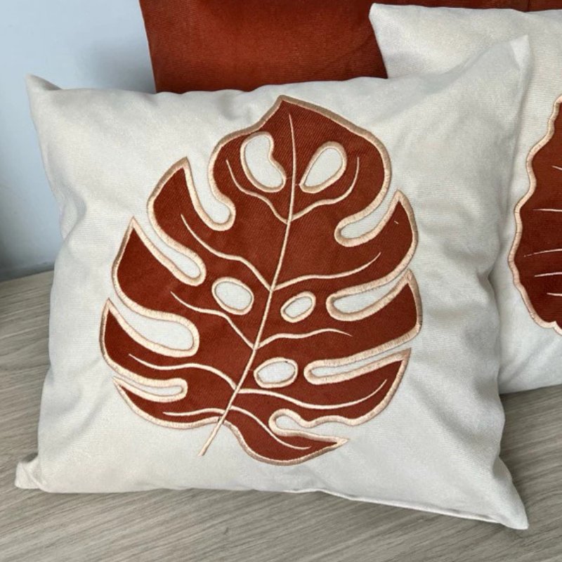 Set mit 5 Bestickten Kissenbezügen Vicentini